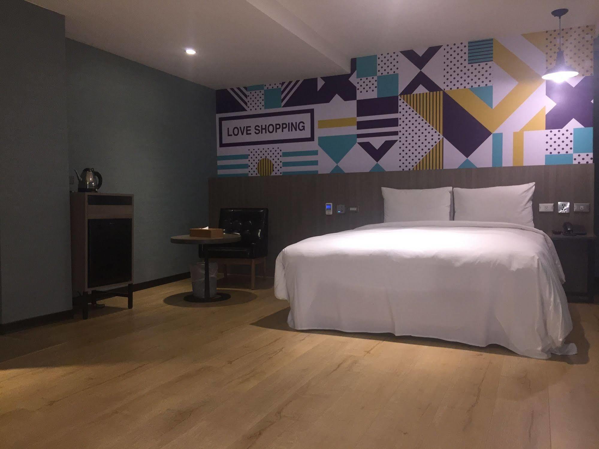 Rainbow Hotel Taipei Exterior photo